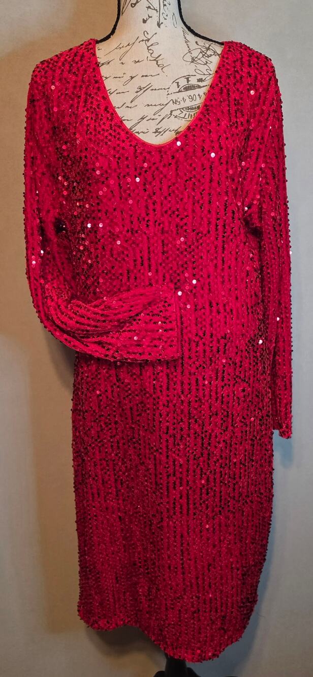 Women's Glamorous "IN'VOLAND" Vibrant Red V-neck Long Sleeve Sequined Dress 16W